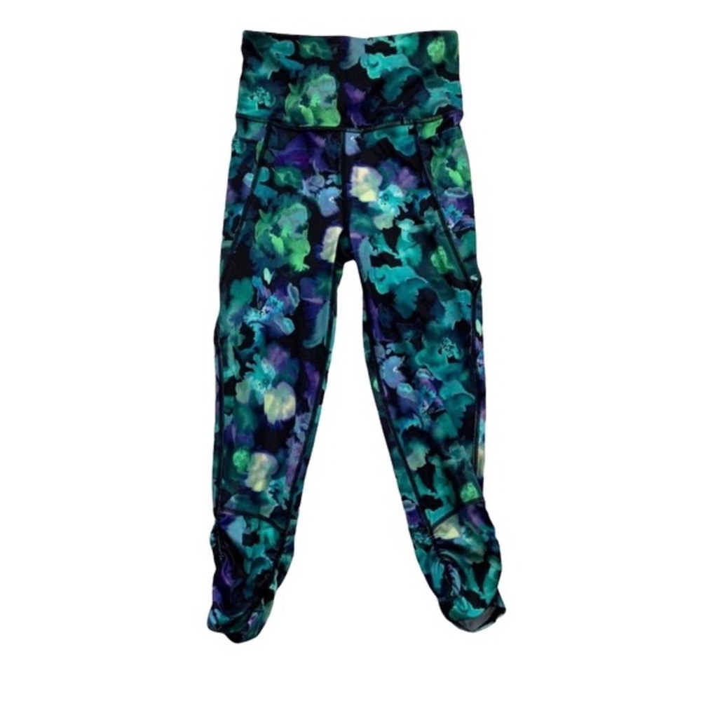 NWT All In Motion ultra high rise capri leggings XS